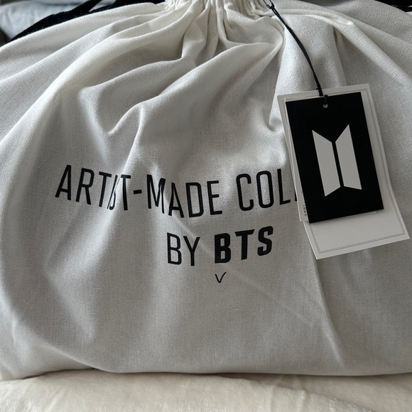 BTS V Mute Boston Bag | Virkin | Artist-Made Collection | Kim Taehyung - Picture 16 of 16